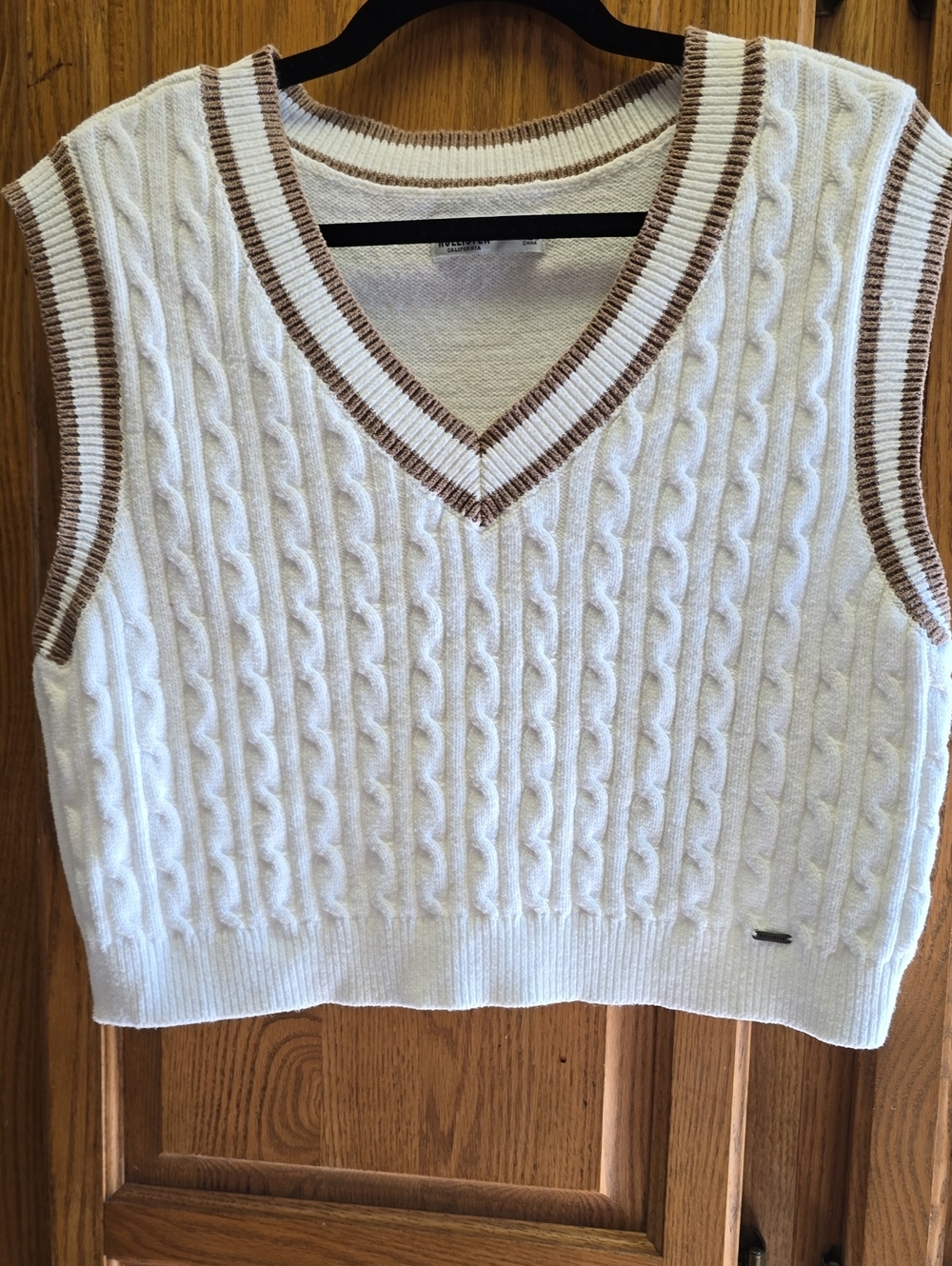 Hollister Cream Sweater Vest with Brown Trim Cropped, Medium